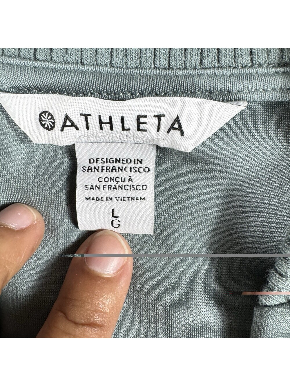 Athleta Eastbound Sweatshirt Womens Large Cream V-Neck Ribbed Pullover - Picture 5 of 6